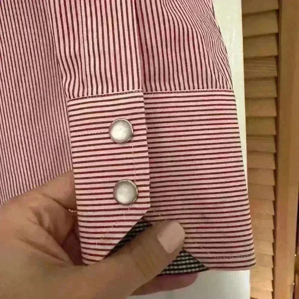 Pre-Owned Cynthia Munro Pink Pinstripe Hadfield Cuff Shirt -Pearlized buttons - Picture 5 of 8